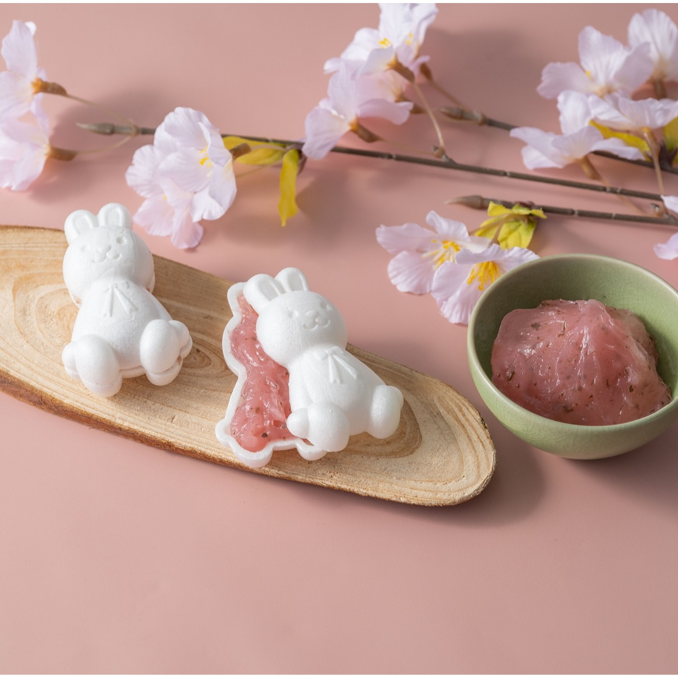 白うさぎの手作り桜あんモナカ