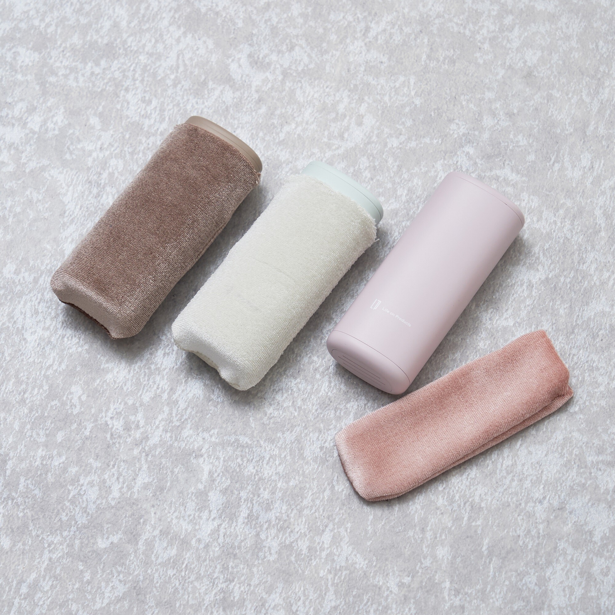 持ちやすいスリムカイロ カバー&モバイルバッテリー機能付